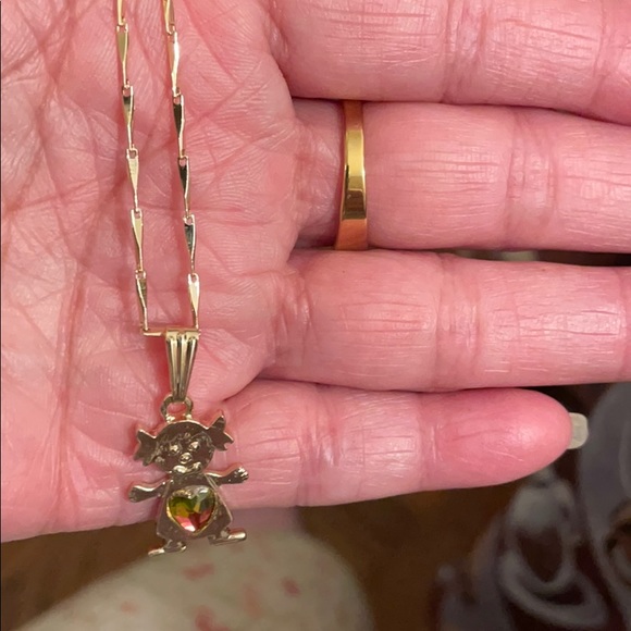 Beautiful  woman’s necklace gold filled - Picture 7 of 8